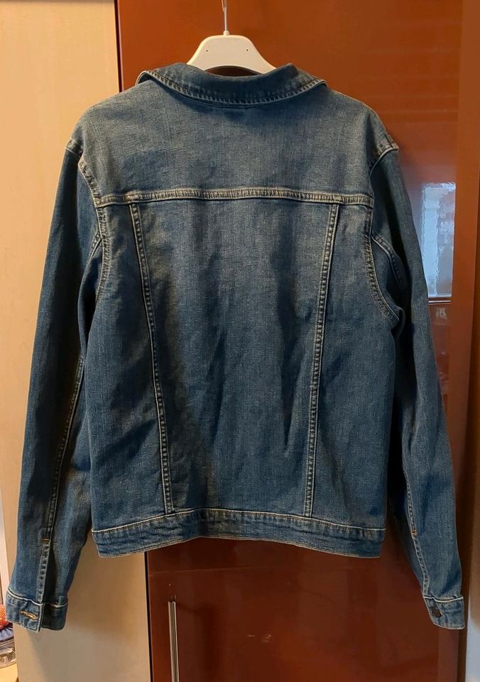 Jeansjacke Gr. 170 sehr guter Zustand in Salach