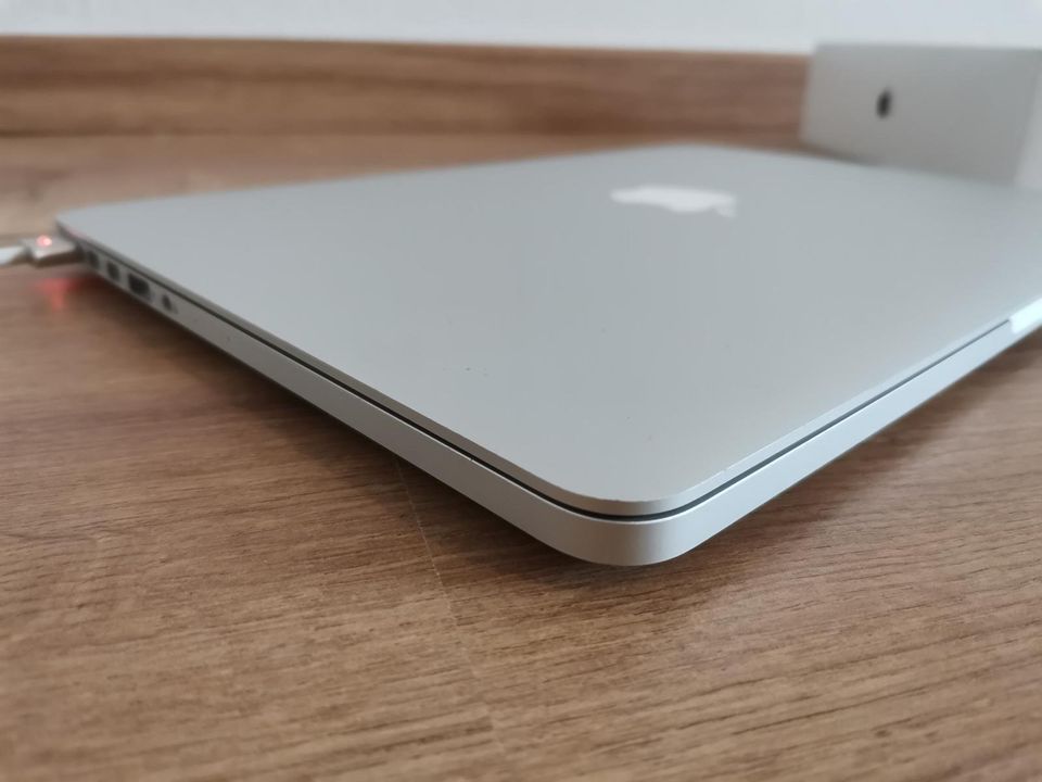 MacBook Pro (Retina 13 Zoll, Anfang 2015) in Melle