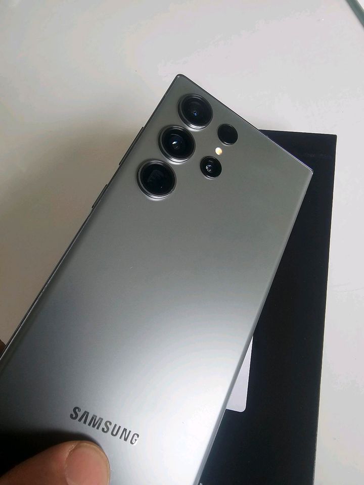 Samsung galaxy s23 ultra 512 GB in Bielefeld