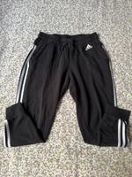 Schwarze adidas joggingose 38 Niedersachsen - Garbsen Vorschau