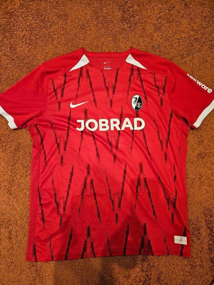 Tausche Orginal SC Freiburg Trikot 24/25 in XXL gg XL oder L in Grafenhausen