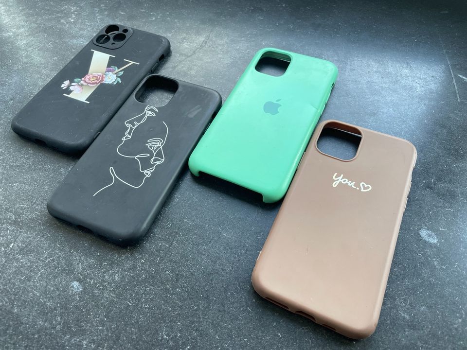 iPhone 11 Pro Hülle  ( Vier Stück ) in Saarbrücken