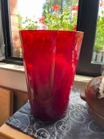 Große rote Vase Nordrhein-Westfalen - Kerpen Vorschau