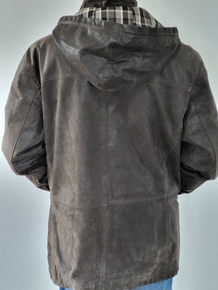 Herren-Duffelcoat (lange Lederjacke) mit Kapuze in Größe 50 in Kranenburg