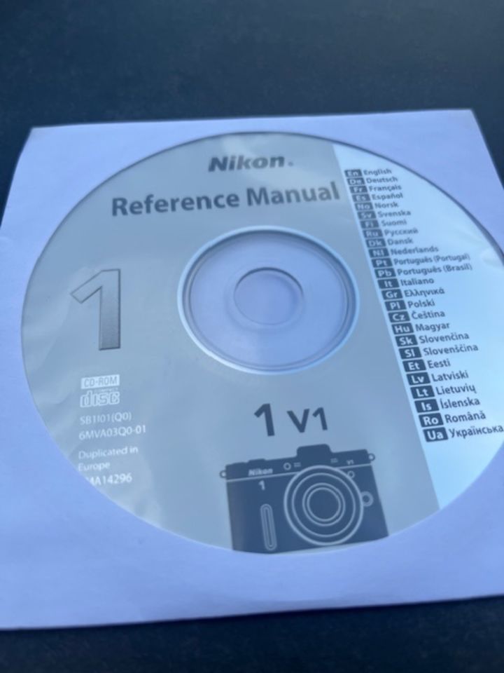 Nikon 1 Nikon1 V1 Systemkamera - Komplettset - in Bochum
