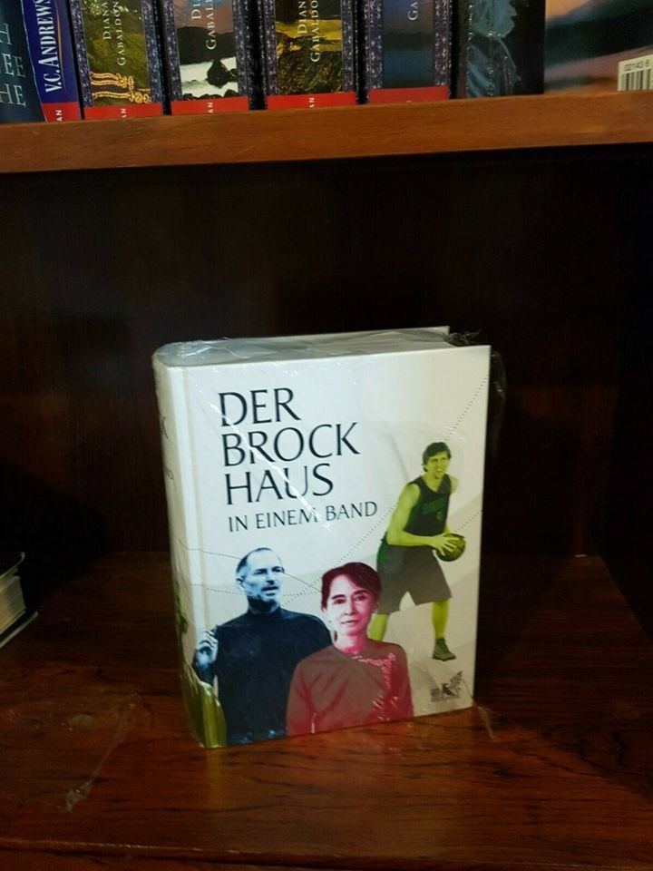 Buch "Der Brock Haus in einem Band " in Bückeburg