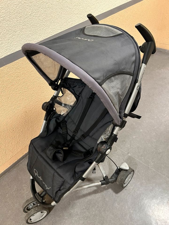 Quinny Dreirad Kinderwagen in Berlin