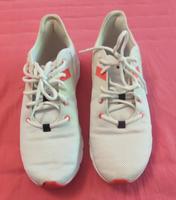 Sportschuhe Puma 42/8 Köln - Nippes Vorschau