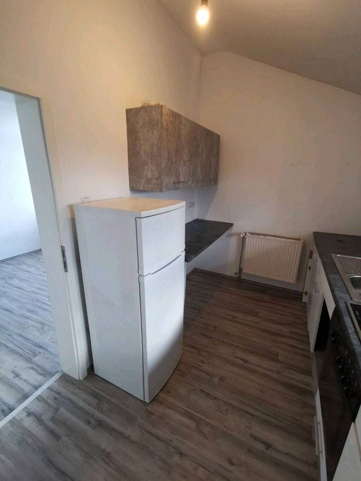 Moderne 4-Zimmer-Wohnung mit EBK und Duschbad in Bergen an der Dumme