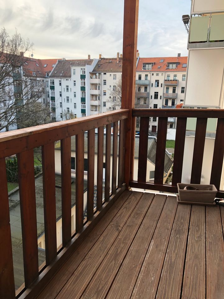 +++ FRISCH RENOVIERTE 2 Zi. Whg mit Balkon & Aufzug +++ in Leipzig