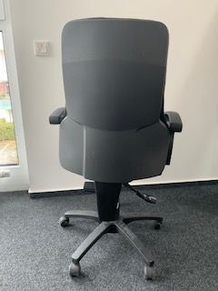 Stuhl Stuhl Bürostuhl Drehstuhl schwarz ergonomisch NEU in Theismühlen