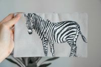 Kleine Tasche aus Stoff mit Klettverschluss. Zebra-Druck Baden-Württemberg - Heidelberg Vorschau