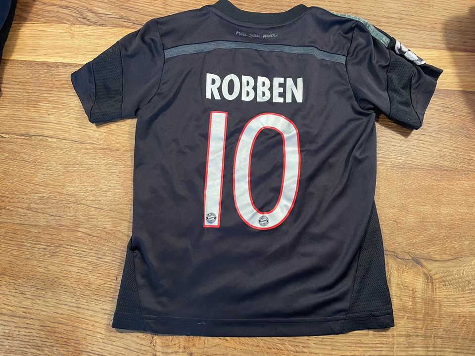 Trikot FC Bayern „Robben 10“ Gr. ca 128 in Barweiler