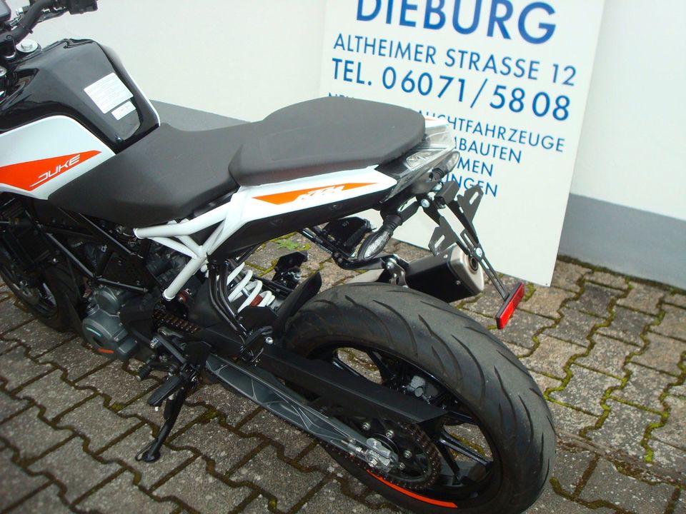 KTM 390 Duke in Dieburg