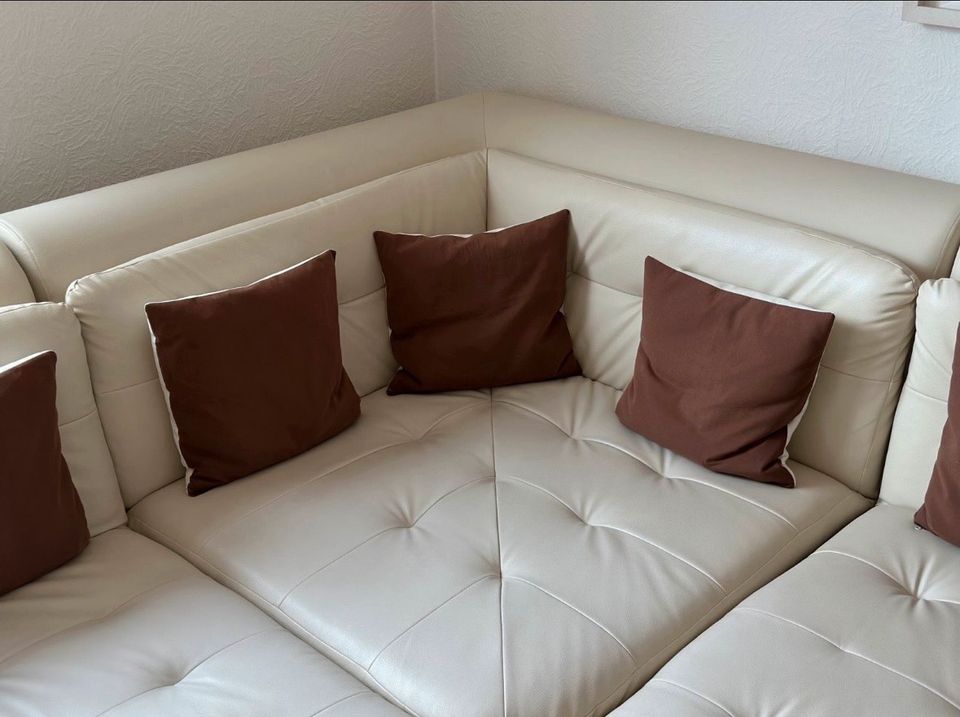 Leder Couch, Creme in Düsseldorf