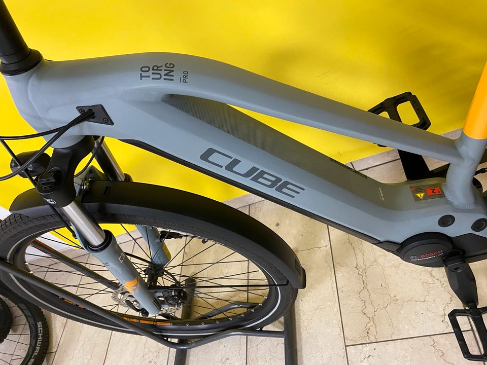 Cube Touring Pro E-Bike 625Wh 2022 50cm 420km Versand in Duisburg