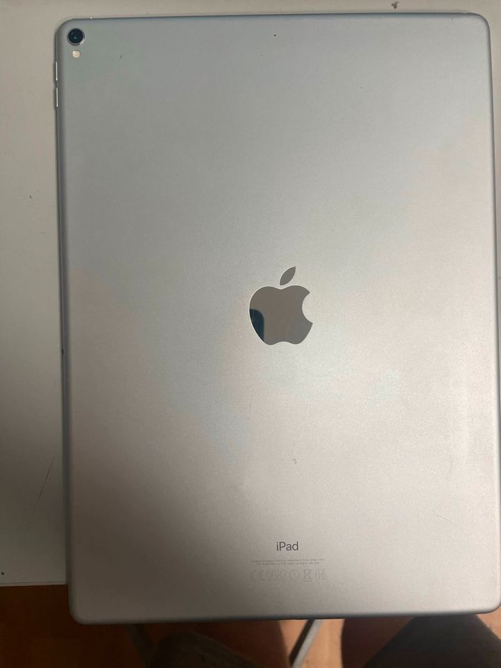 iPad Pro 12.9-inch (2nd Generation) Wi-Fi 64GB in Ludwigshafen