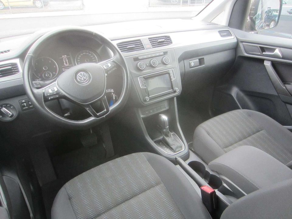 Volkswagen Caddy Maxi Comfortline,Xenon,AHK,2xSchiebetür in Erbach