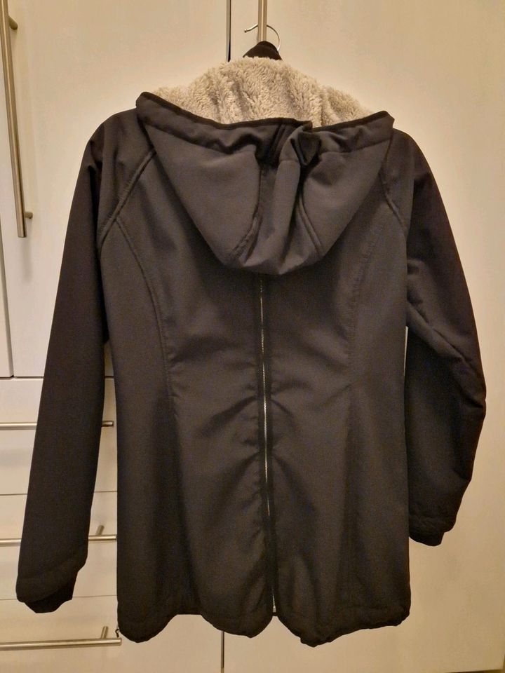 Mamalila Softshell Tragejacke Umstandsjacke Gr.S in Steinbach-Hallenberg (Thüringer W)