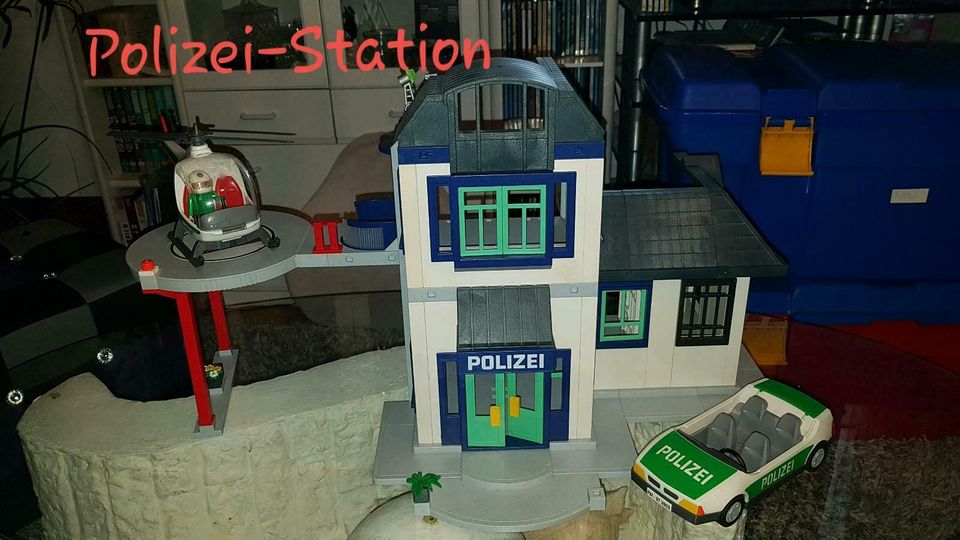 Playmobil große Polizeistation mit Hubschrauber oder Wohnhaus in Pfarrkirchen