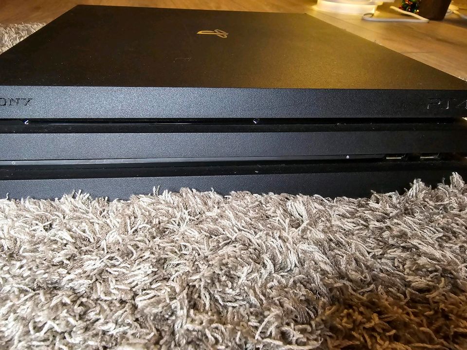 PS4 Play Station 4 1TB inkl. Razor Controller ✅️ in Düsseldorf