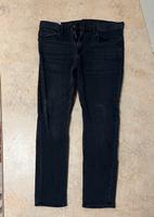 Jeanshose Schwarz H&M 36/32 Berlin - Marzahn Vorschau