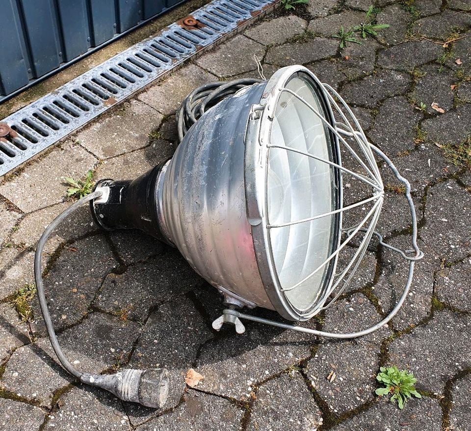 Alte Baulampe in Urmitz