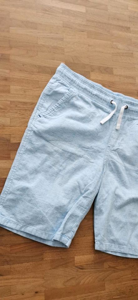 H&M 158 /164 Kinder Shorts hell blau in Karlsruhe