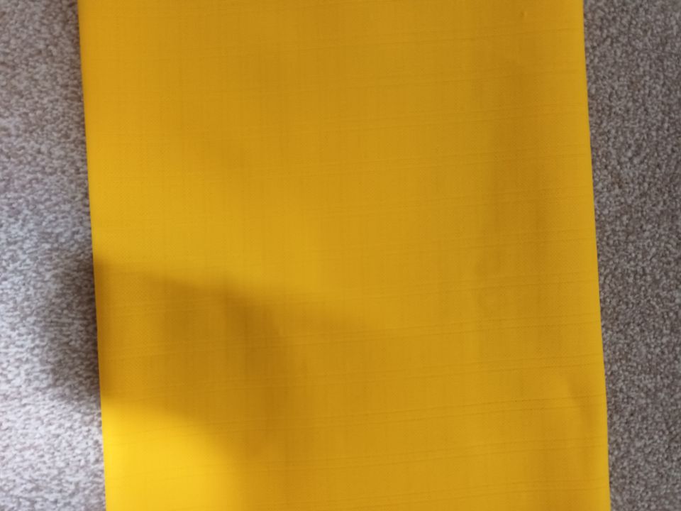 Stoff, Polyester, Sonnen-Gelb, 175cm x 90cm in Regensburg