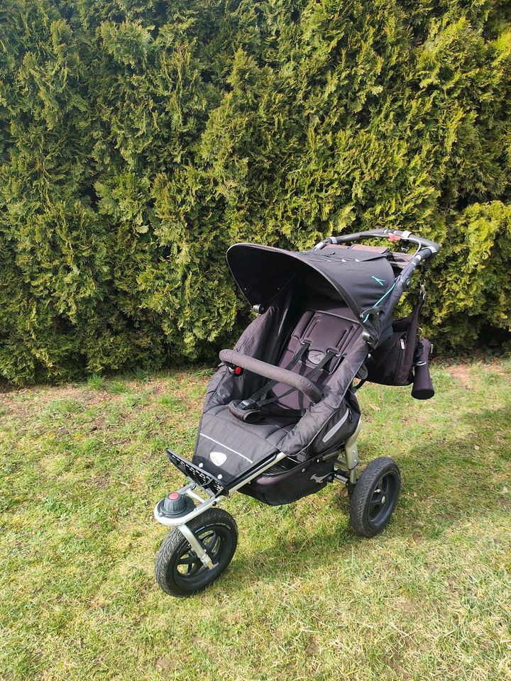 TFK Kinderwagen Joggster Adventure + Maxi Cosi + Isofix Station in München