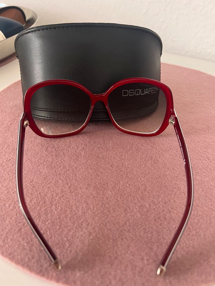 Dsquared2 Sonnenbrille mit Original Etui in Paderborn