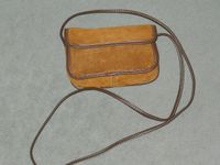 Mini Damenhandtasche Umhängetasche * Wildleder Rauhleder * cognac Nordrhein-Westfalen - Dinslaken Vorschau