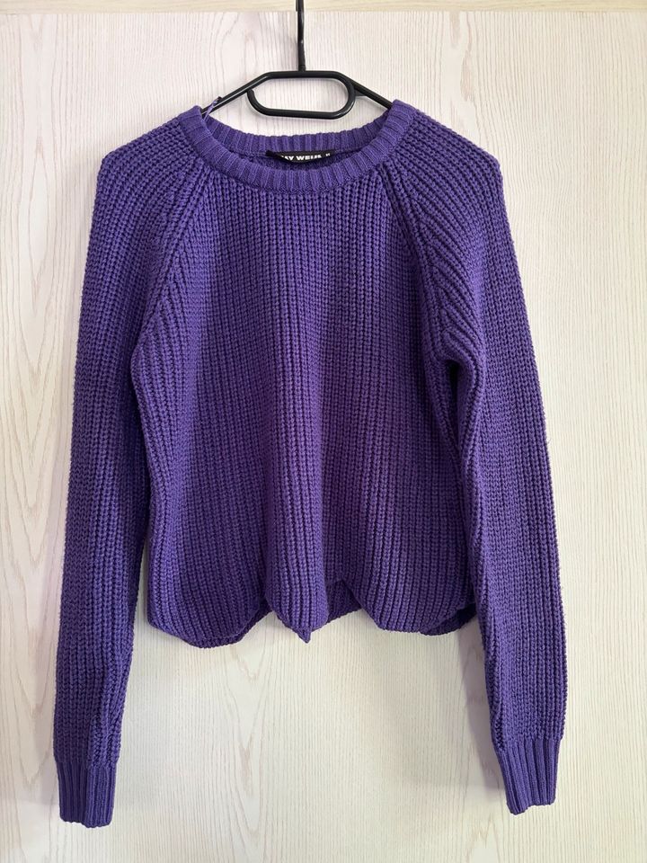 Tally Weijl Crop Pullover lila (Größe XS) in Bernburg (Saale)