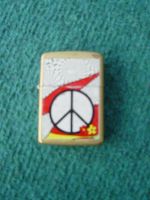 Zippo Benzin Feuerzeug / Peace Logo / Original Zippo USA Rheinland-Pfalz - Siesbach Vorschau