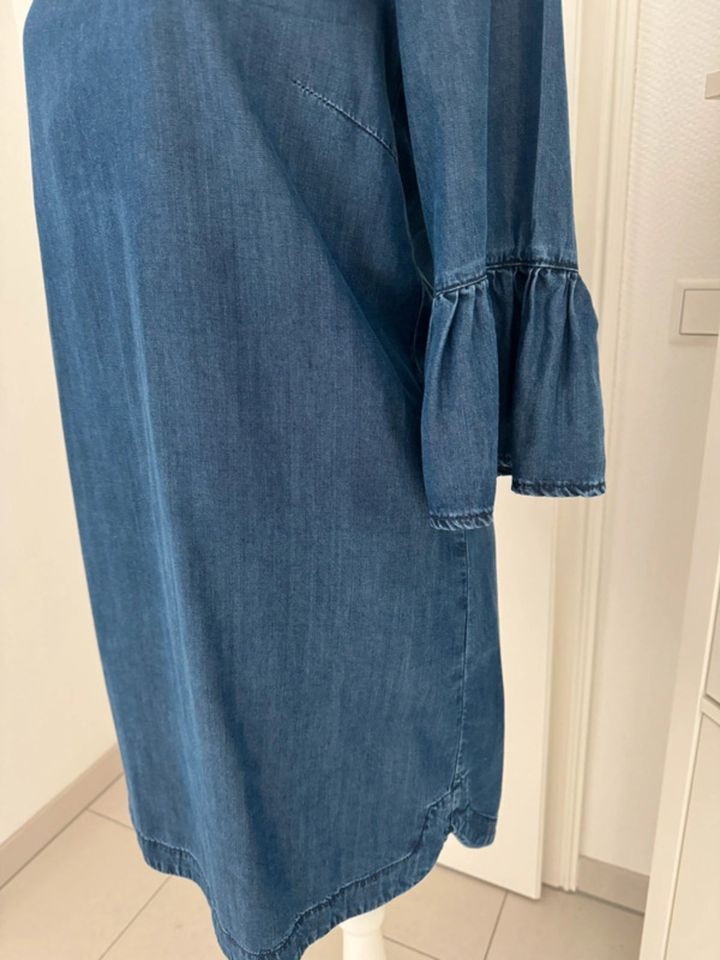 Hallhuber Tolles Jeans Kleid Business Freizeit Gr. 38 in Pattensen