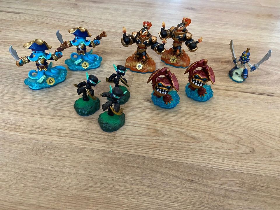 Skylanders • Swap Force • Sammlung • Konvolut • 30 Figuren in Düsseldorf