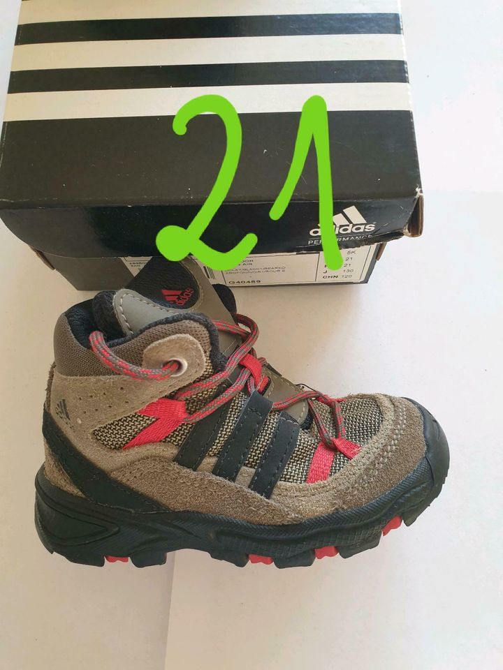 Adidas outdoor plein air Kinderschuh Trekking in Kirchdorf a.d.Amper