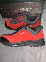 Lowa Explorer GTX LO Ws Wanderschuhe Gr.37,5 Nordrhein-Westfalen - Gelsenkirchen Vorschau