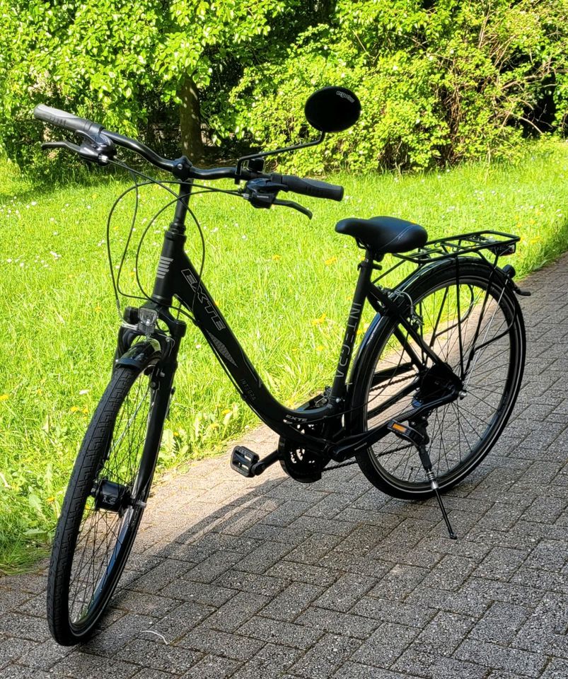 Fahrrad 28" 50cm schwarz in Leipzig