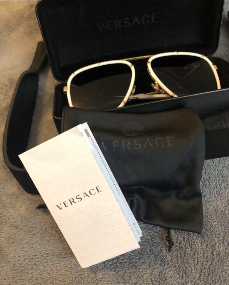Versace Sonnenbrille in Holzwickede
