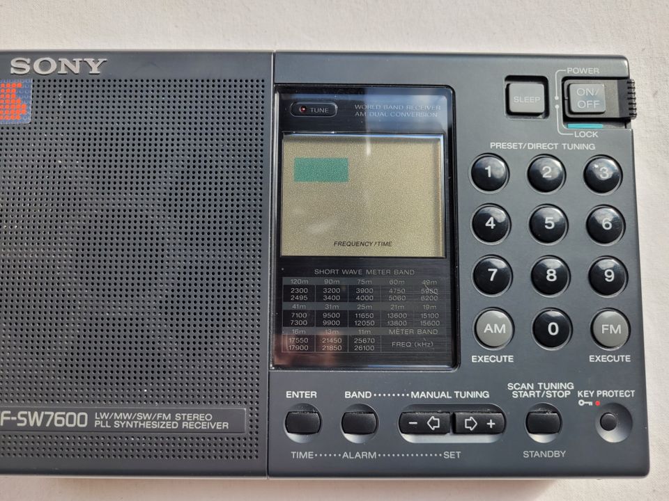 Sony ICF-SW7600 Weltempfänger Radio inkl. Tasche in Berlin