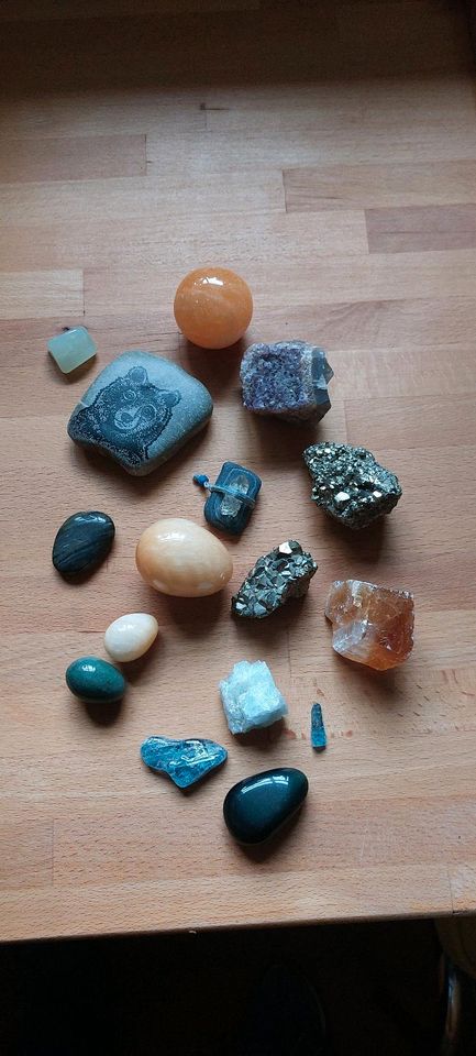 Verschiedene Halbedelsteine und Steine in Lauf a.d. Pegnitz
