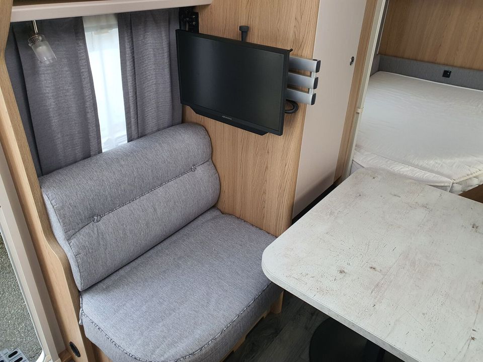 LMC Vivo 580 D /TV/Französisches Bett/Frontküche in Osterrönfeld