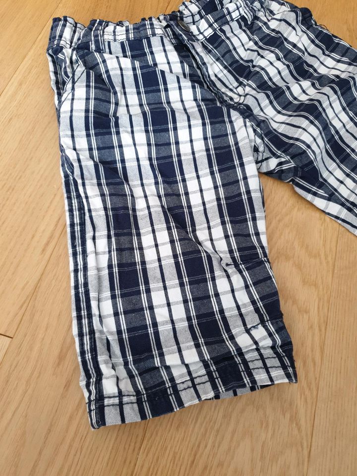 Shorts, knielang von Topolino,  Gr. 110, blau/ weiß kariert in Krefeld