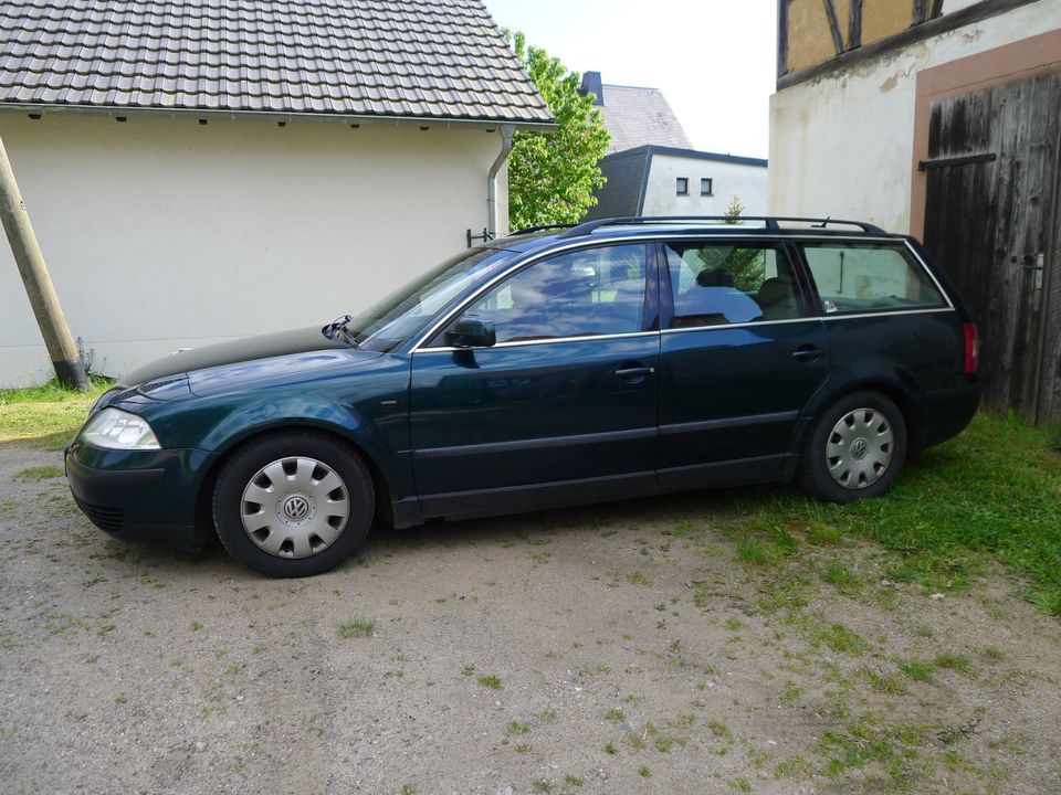 VW Passat 3 BG 1.8 T Variant Comfortline TÜV bis 05/25 in Wechselburg