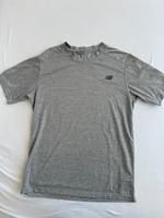 New Balance Sport Shirt Funktionsshirt T-Shirt grau Gr. S Mitte - Tiergarten Vorschau