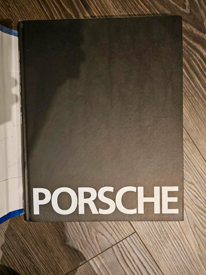 Porsche Die Hohe Kunst Der Sportwagen in St. Wendel