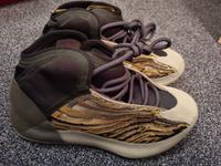 Adidas Yeezy Turnschuhe Sneaker Größe 40 NEU Bayern - Aichach Vorschau