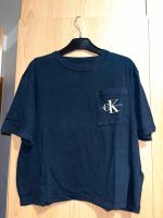 Stilvolles Schwarzes Calvin Klein Jeans T-Shirt mit Brusttasche Baden-Württemberg - Reutlingen Vorschau