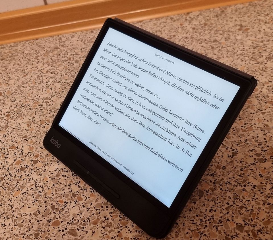 G19) eReader 8" KoboForma wasserfest + Sleep Cover in Heiligenstadt